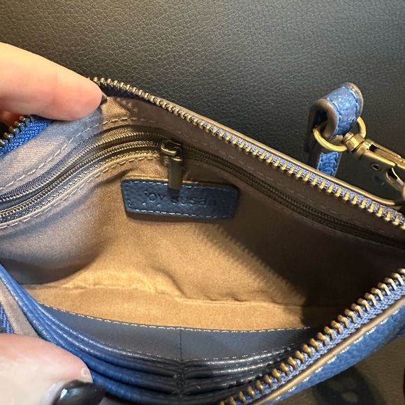 Mini Crossbody Wristlet Clutch - Picture 4 of 5